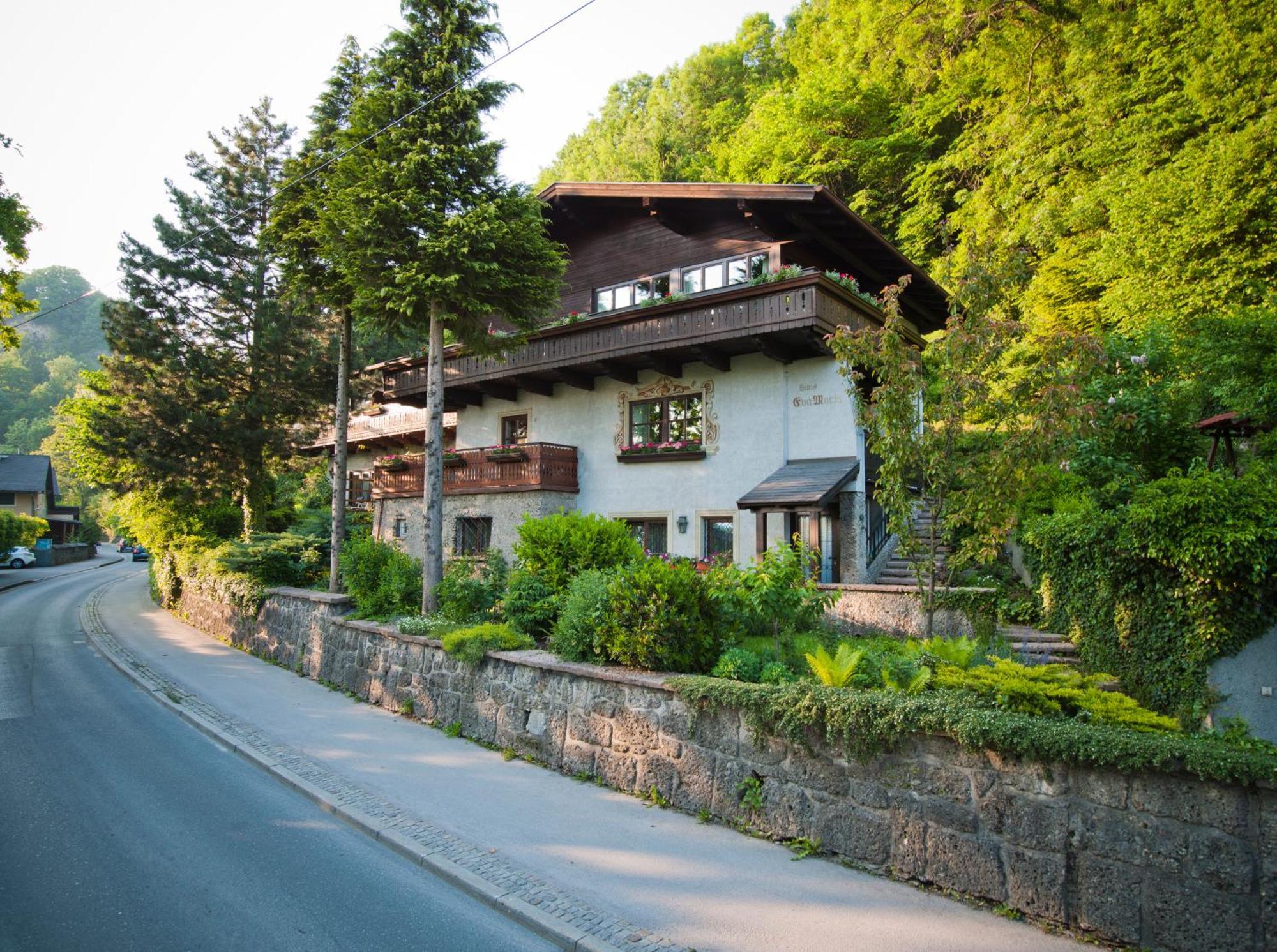 Studio Mit Gartenterrasse Salzburg Ngoại thất bức ảnh